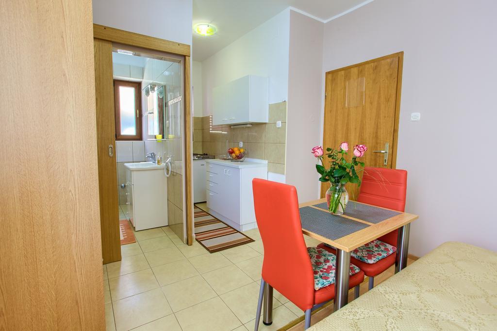 Nadija Studio Apartmani Krk Town Exteriér fotografie