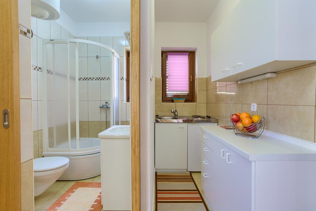 Nadija Studio Apartmani Krk Town Exteriér fotografie